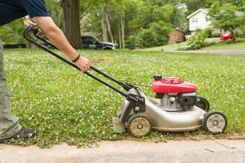 How to Fix a Flooded Lawn Mower Engine Hunker