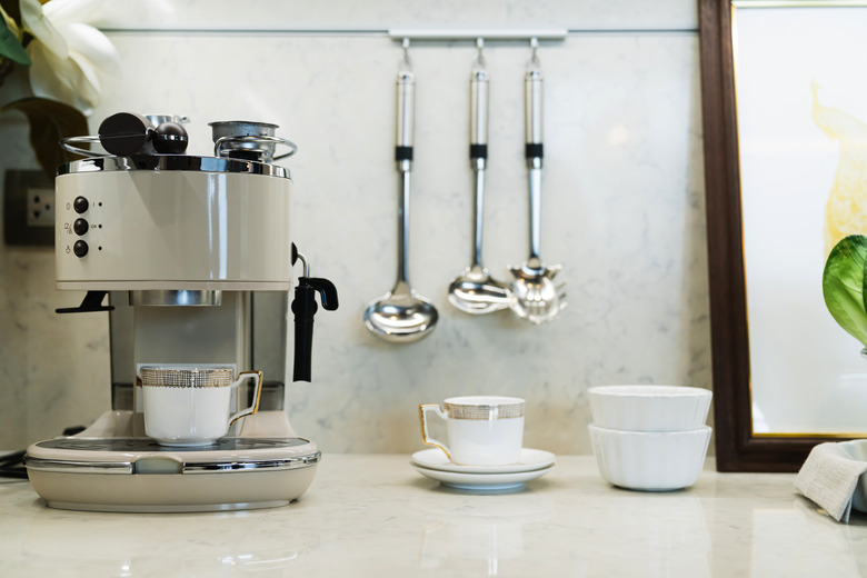Decalcify coffee maker online