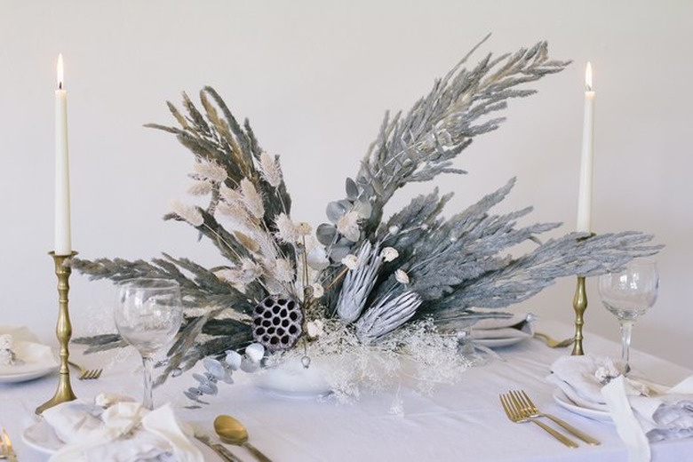 metallic pampas grass centerpiece