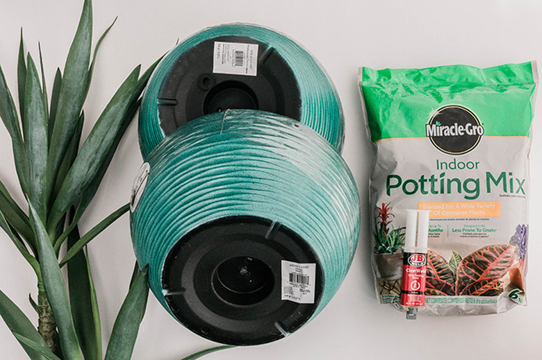 Here's what you'll need to make your DIY Midcentury Mod Planter Pot.