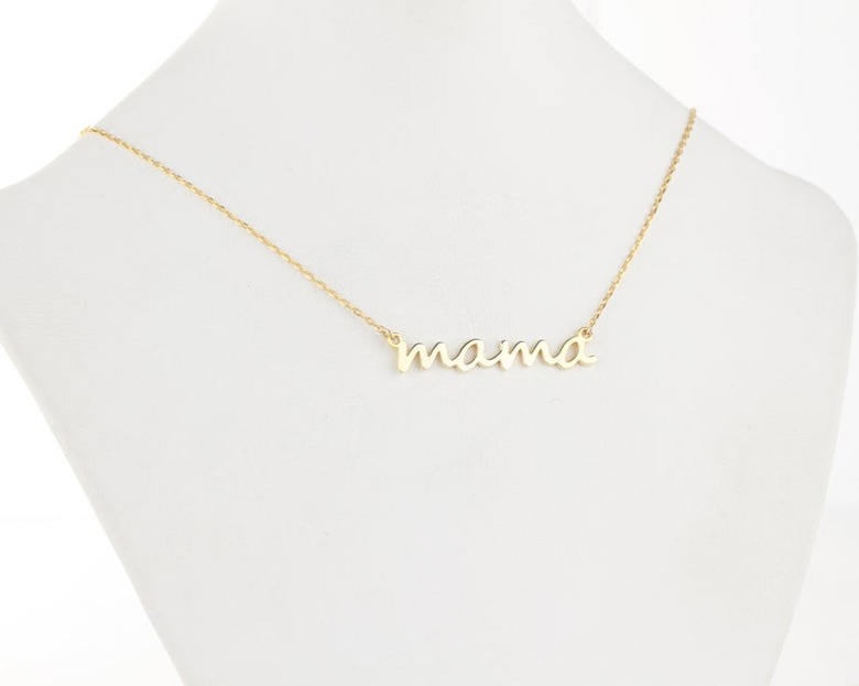 GoldDaintyLine mama necklace