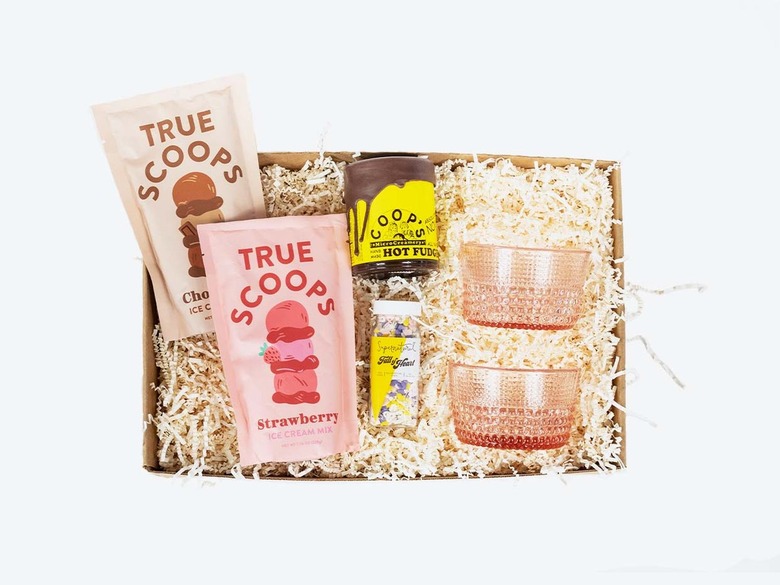 Foxtrot Sundae Bar for Two Gift Box