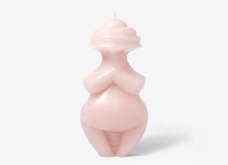 A Goddess Glow candle
