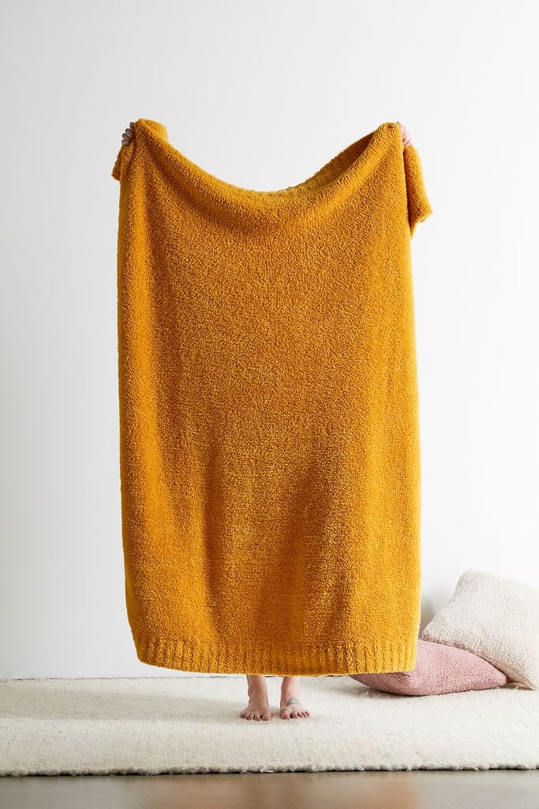 movie lover holiday gift guide plush throw blanket