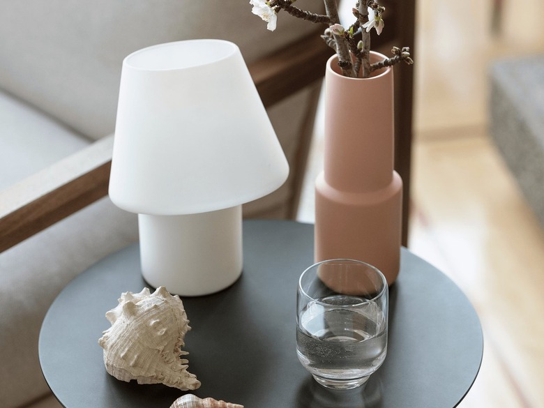 EQ3 Pinkie Table Lamp