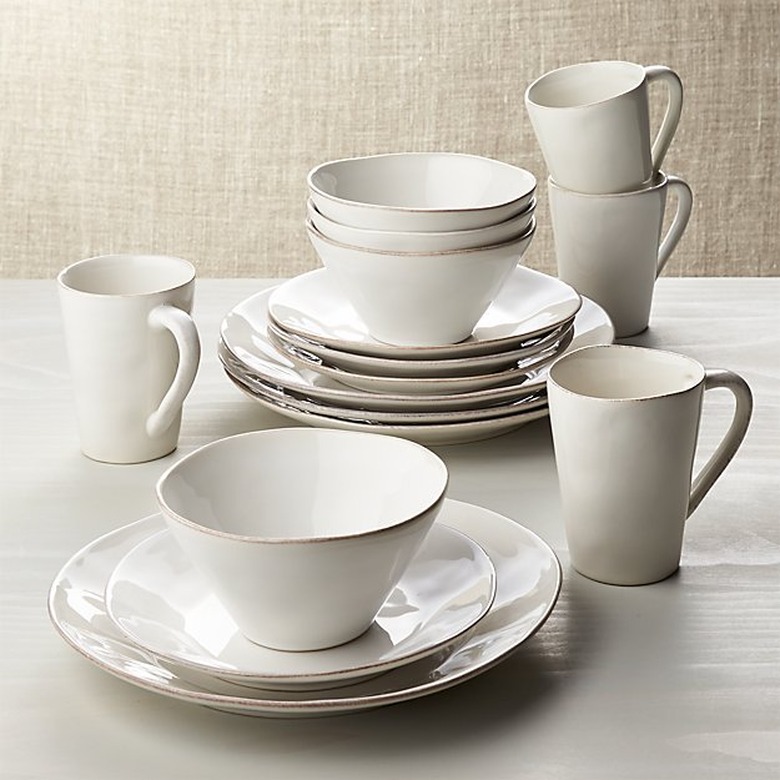Crate & Barrel Marin 16-Piece Dinnerware Set
