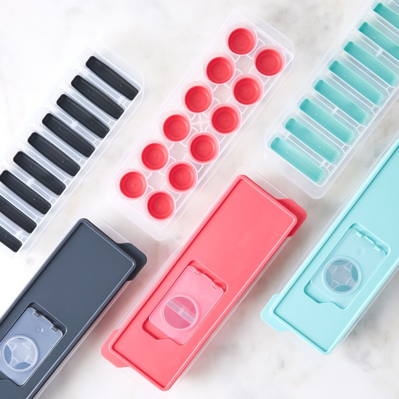 Stackable ice cube trays