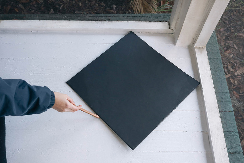 Tracing around template with pencil