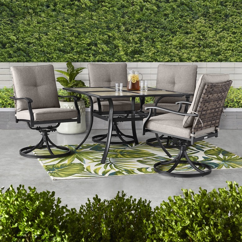 5-piece outdoor dining set