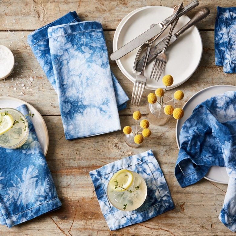 Løv Home Linens Hand-Dyed Indigo Shibori Linen Napkins
