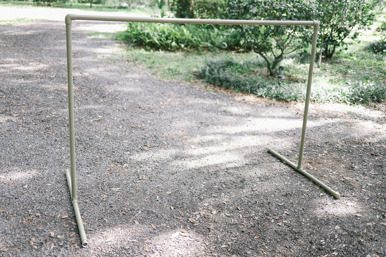 Assembled PVC pipe water mister outside