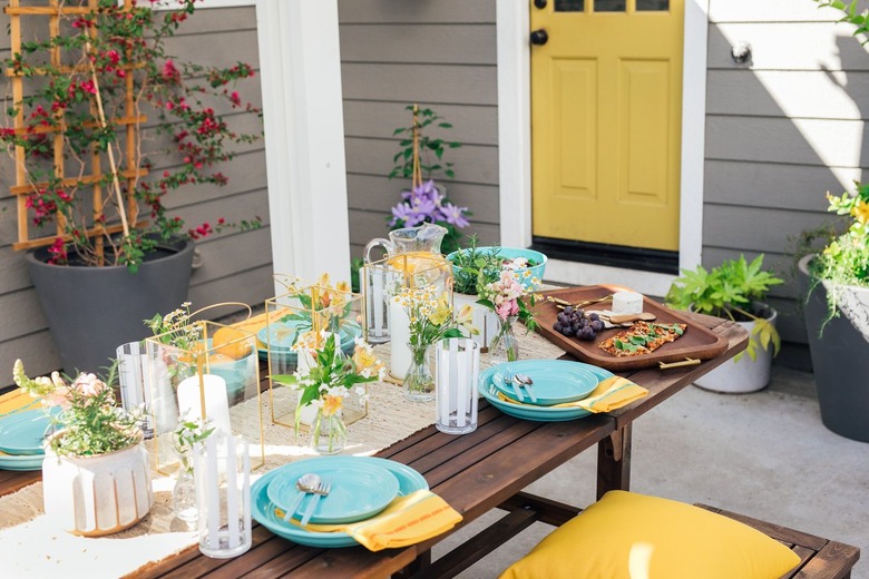 outdoor patio table beautifully decorated