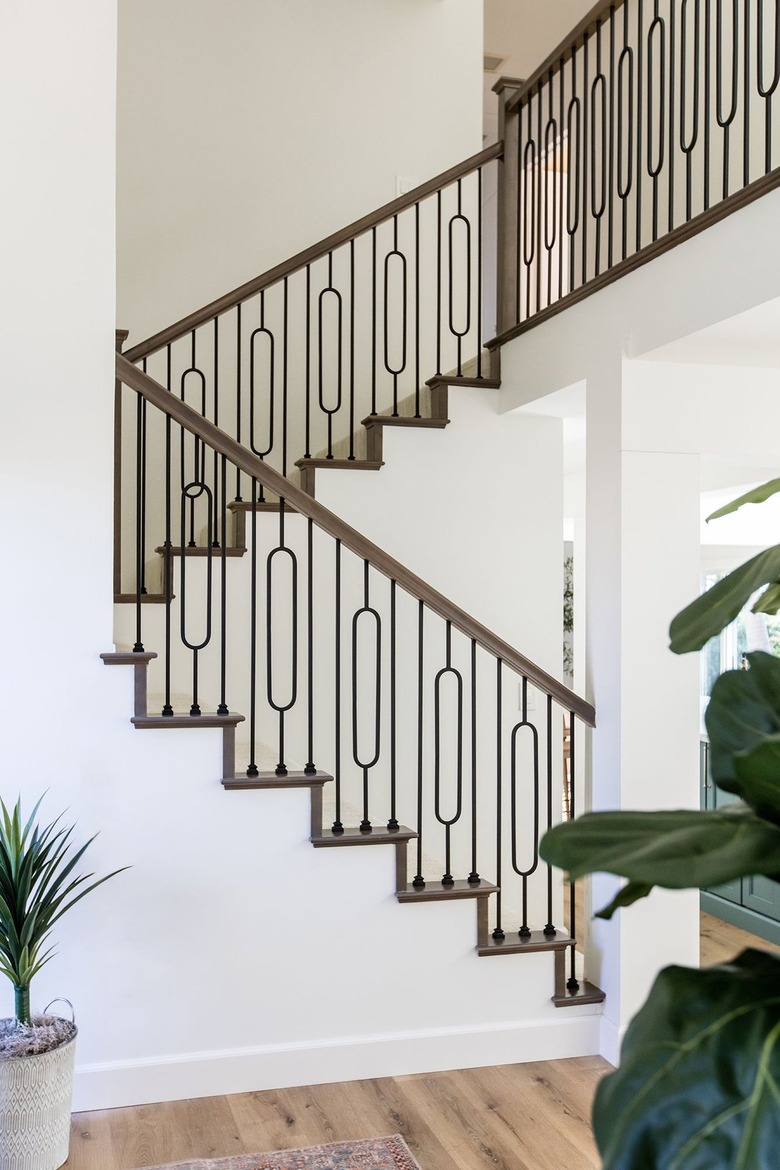 true white paint for low light room