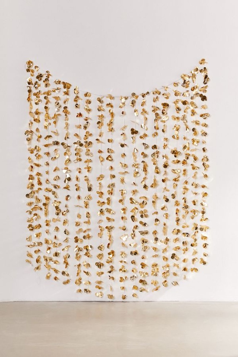 Metallic Petal Vine Garland Backdrop