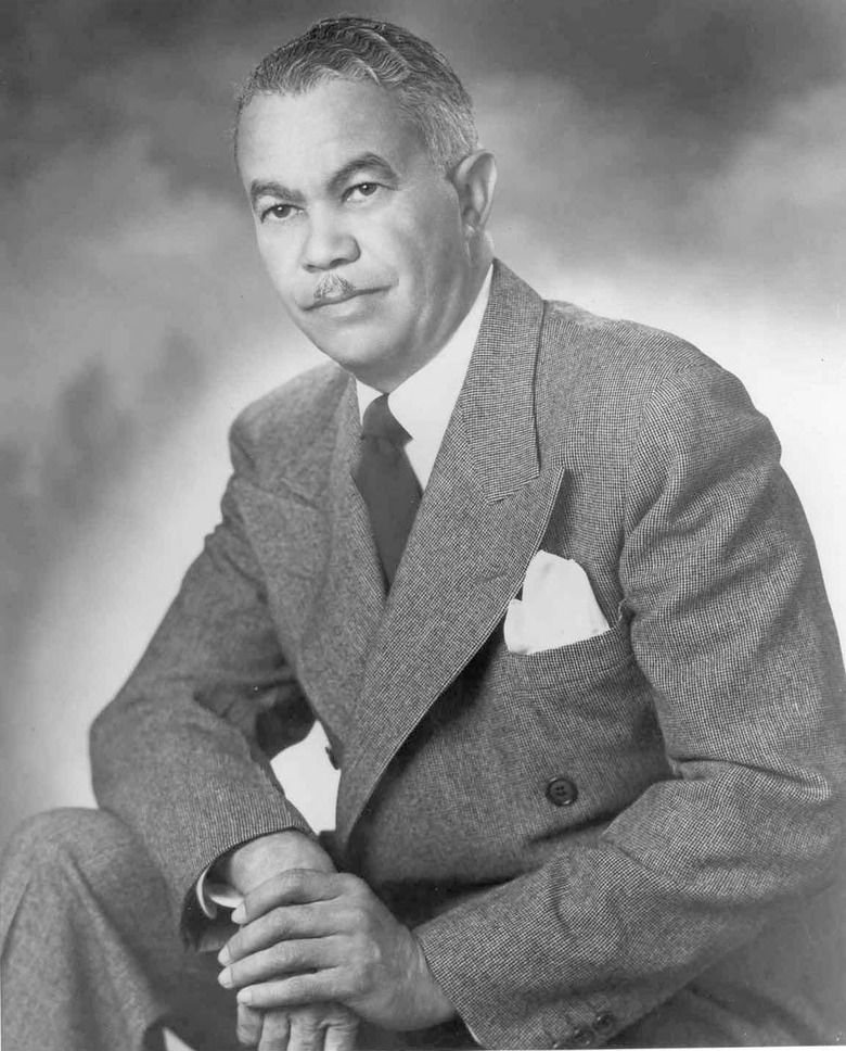 black and white photo of Paul R. Williams
