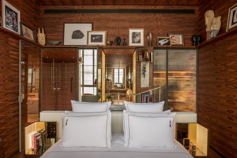 brach hotel paris guest room