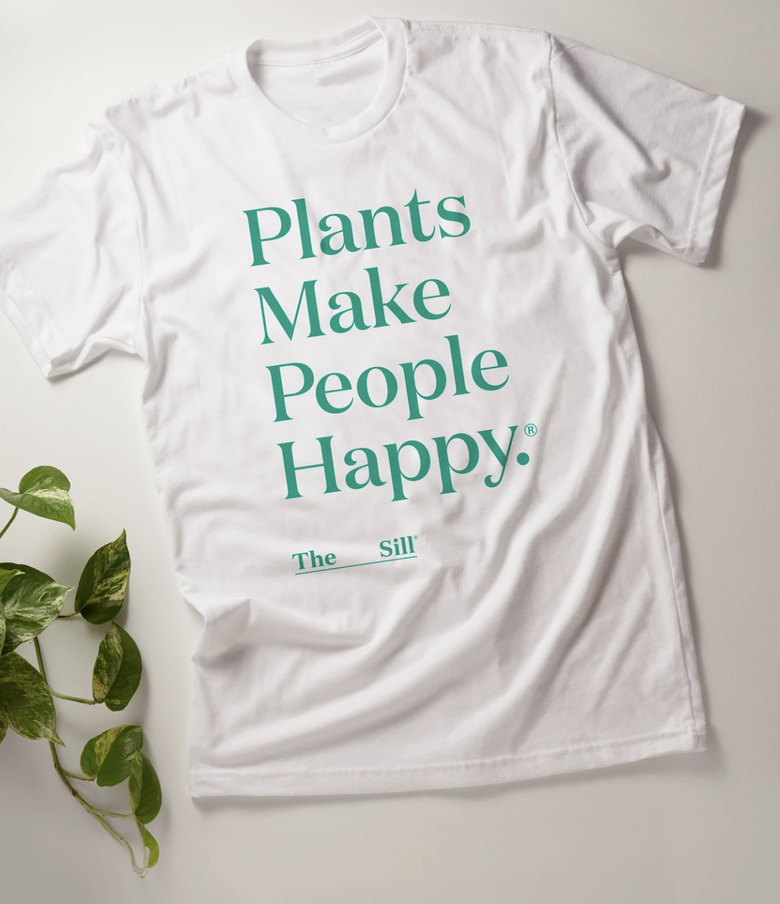 white shirt with text that reads plants make people happy