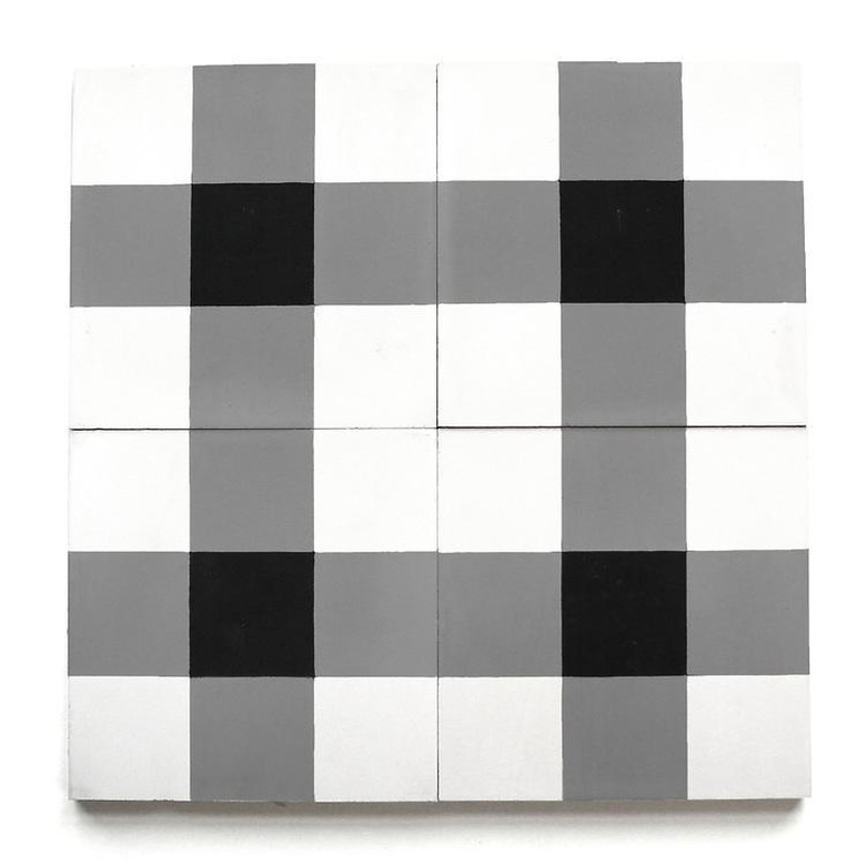 Black and white plaid-patterned tile