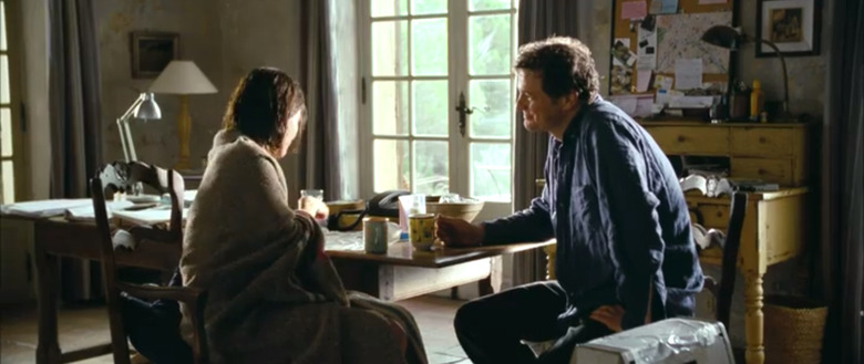 jamie and aurelia drinking tea