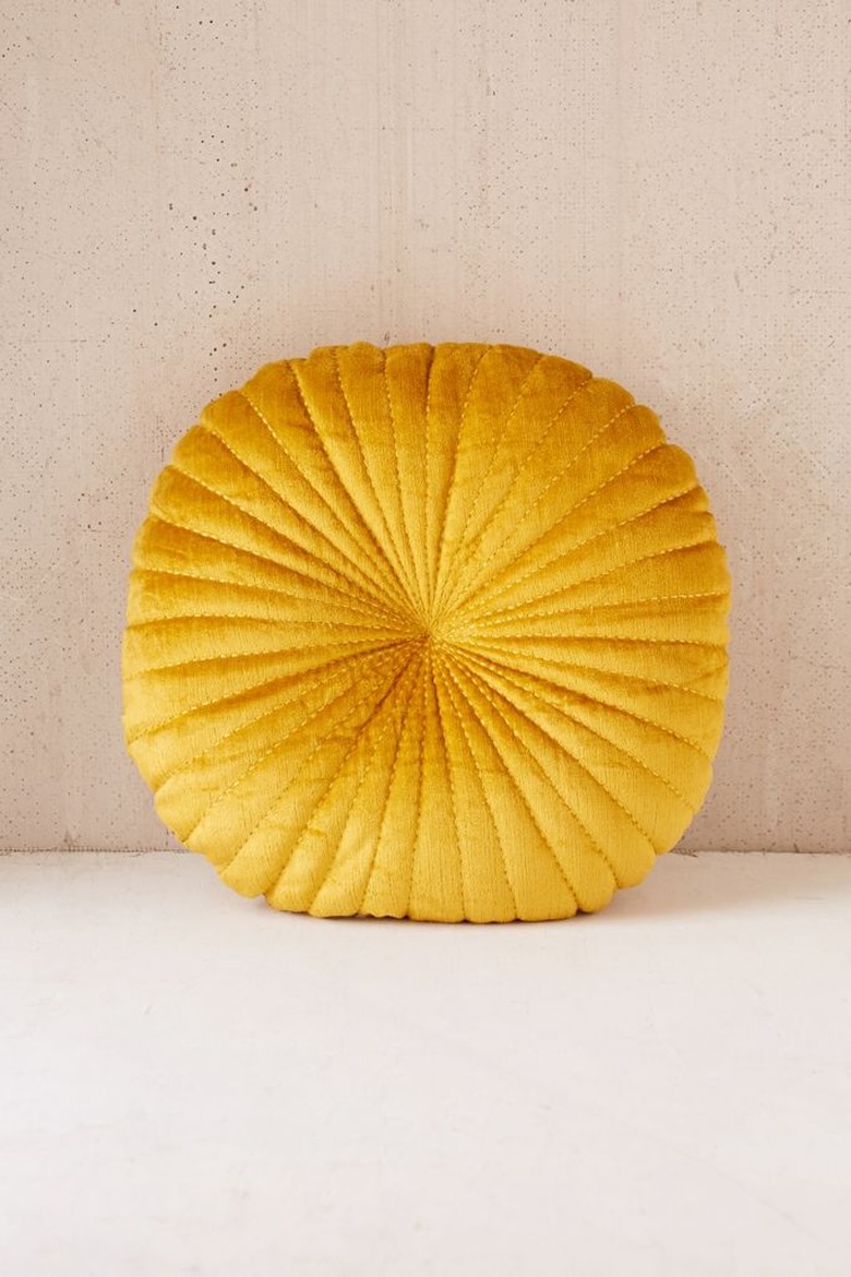 Round Pillow Trend