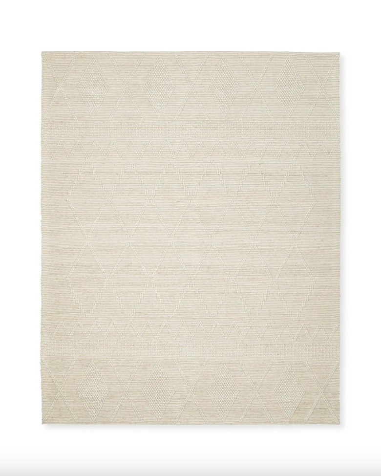 Cream rug with diamond design