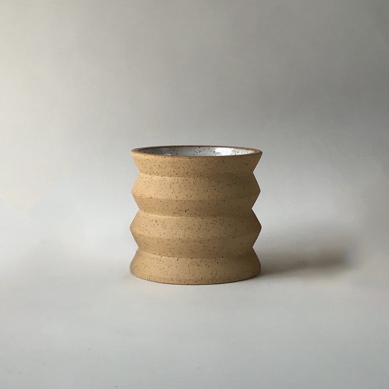 small zig zag planter