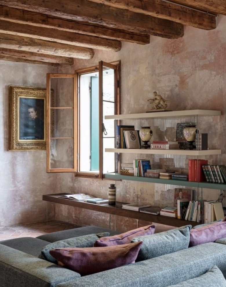 Floating book shelves