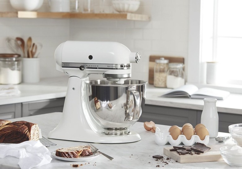 kitchenaid blender in white