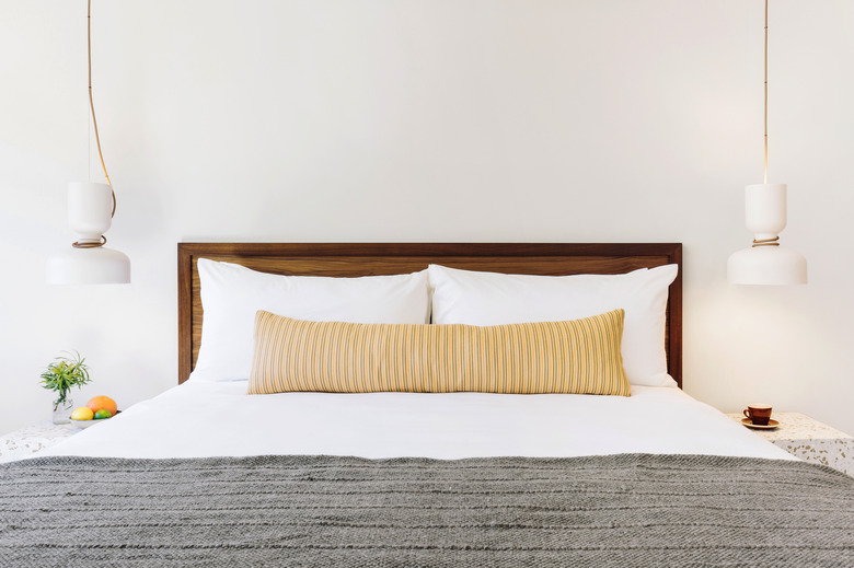 Silver Lake Inn bedroom interior