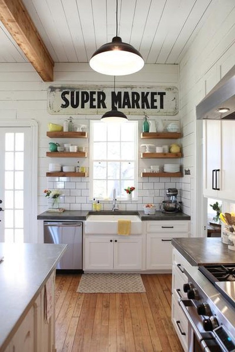 Farmhouse kitchen by Joanna Gaines