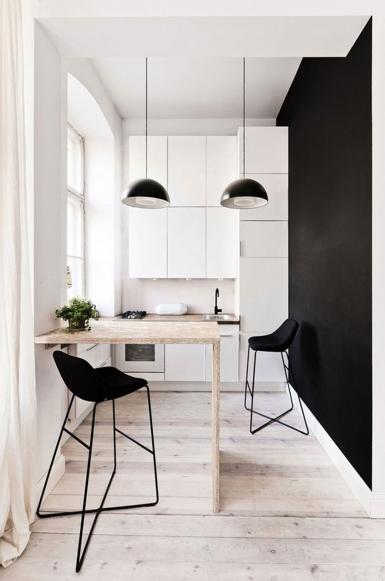Black and white modern kitchen