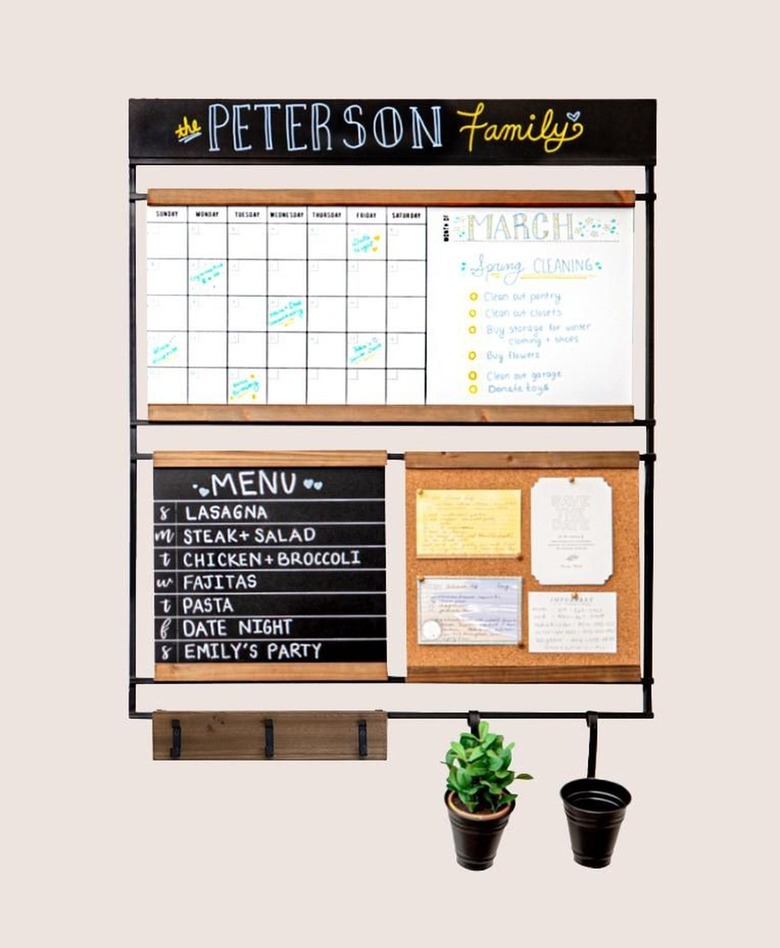 1Thrive Brooke Wall Organizer