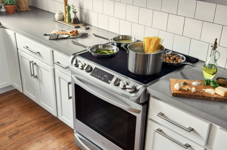 LG smart stove