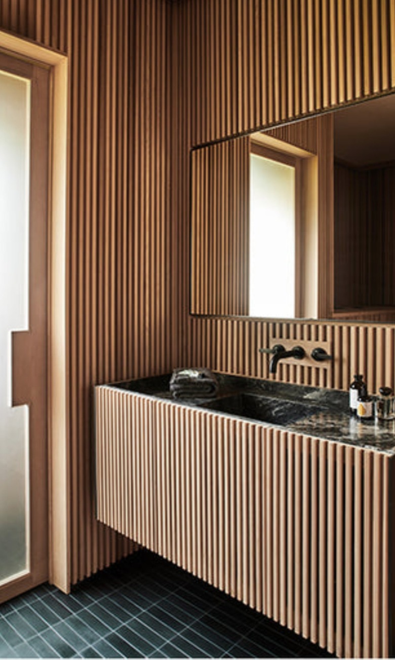bathroom with all-over slat walls