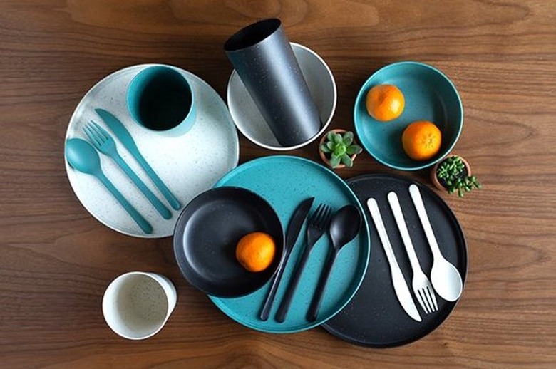 plastic recycled dinnerware