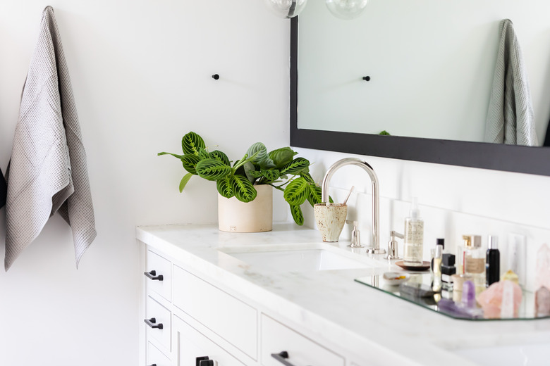 white bathroom vanity cabinet
