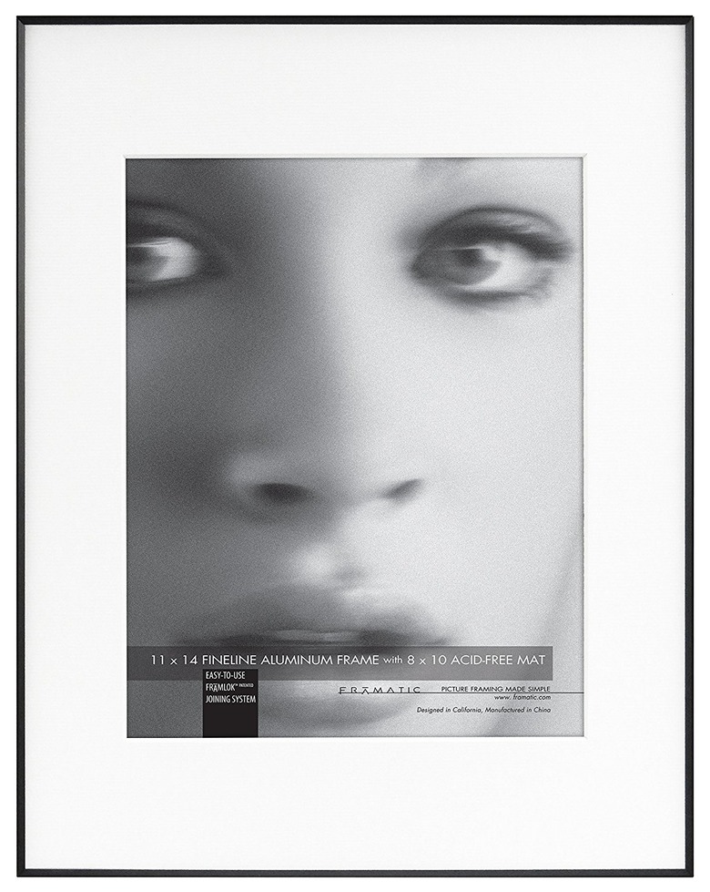 Photo frame with thin black border