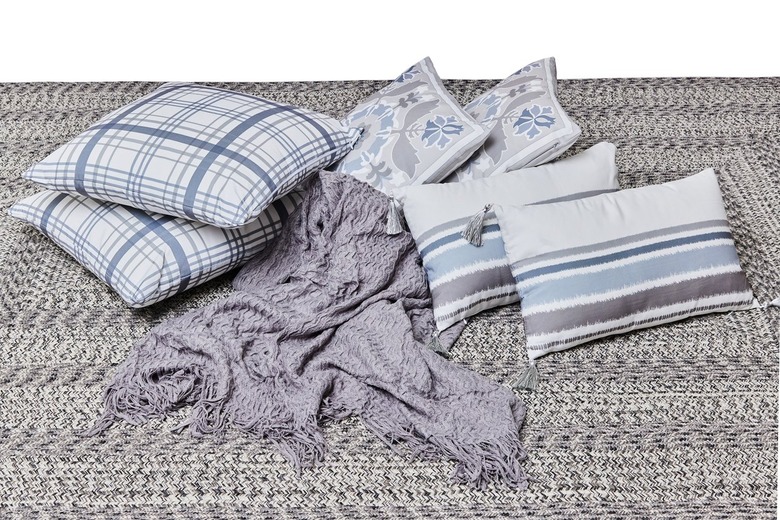 Cypress Eight-Piece Outdoor Decor Kit