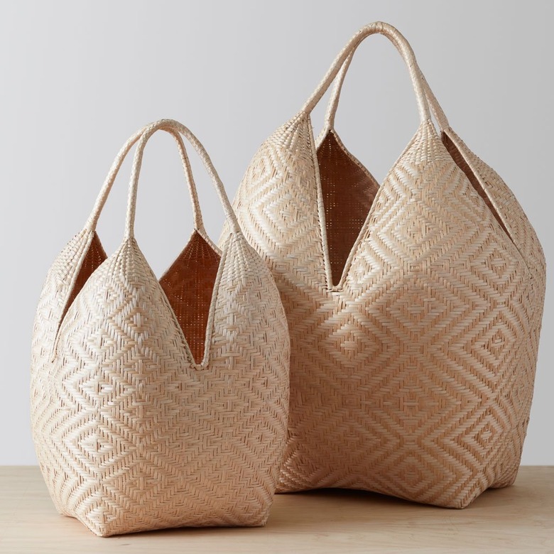 sustainable home decor with two woven baskets wiht handles
