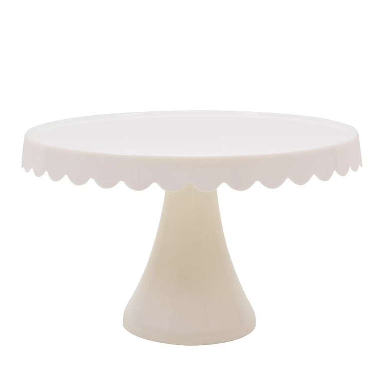 white cake stand