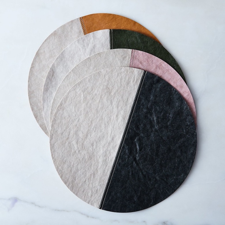 two-toned round placemat