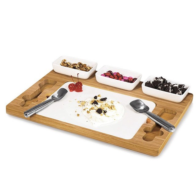 Uncommon Goods Parlor Ice Cream Mixing Set