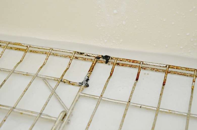 How To Clean Oven Racks