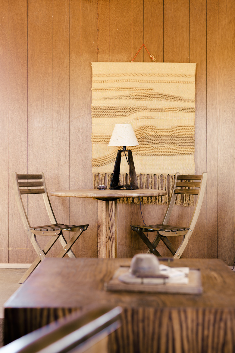 Seating area in the living room at Sunever.