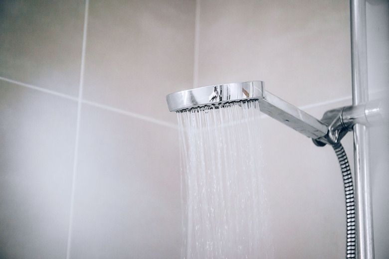 How to clean your showerhead