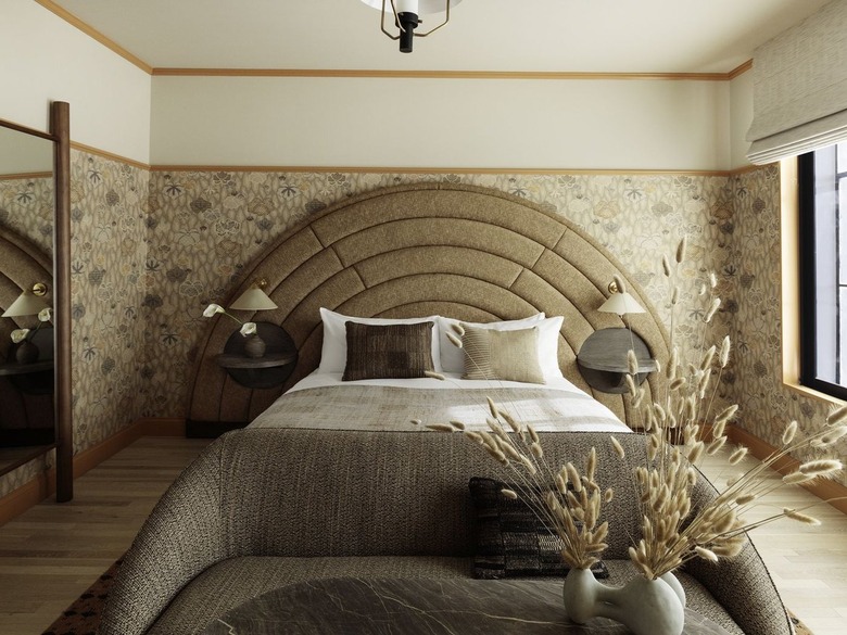 tan and peach hotel room color idea