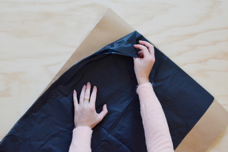 How to Wrap a Store-Bought Flower Bouquet to Give as a Gift