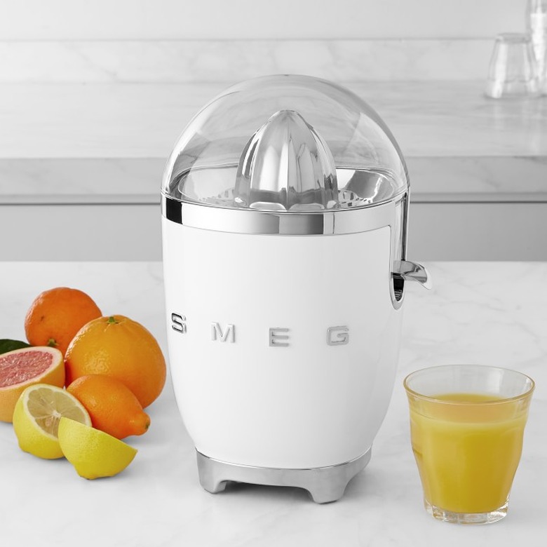 White Kitchen Appliances: Smeg juicer
