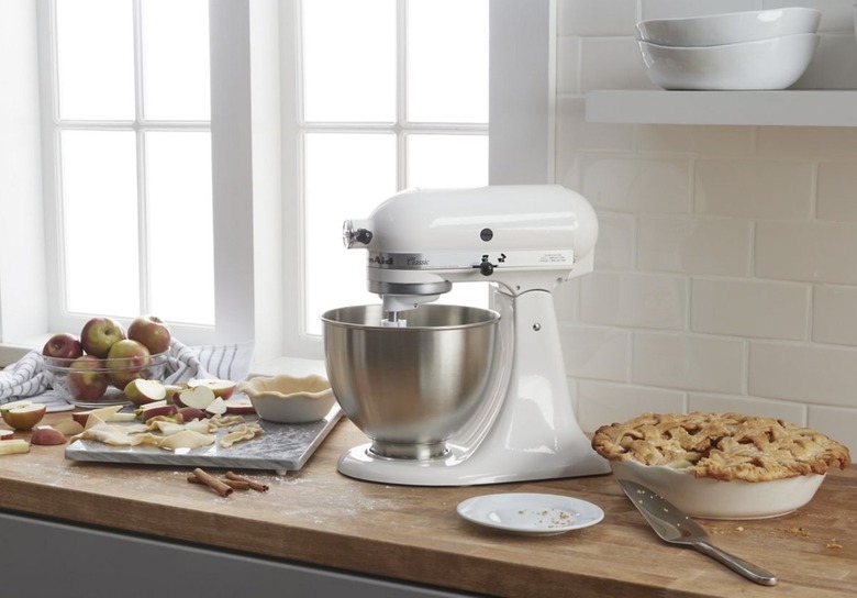 White stand mixer