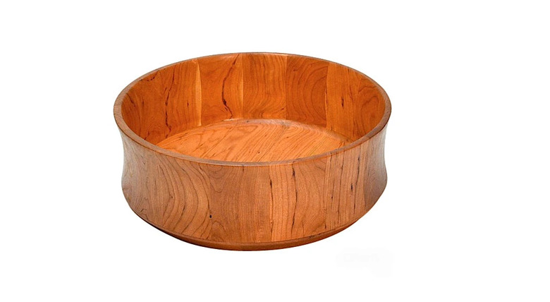 Wood salad bowl